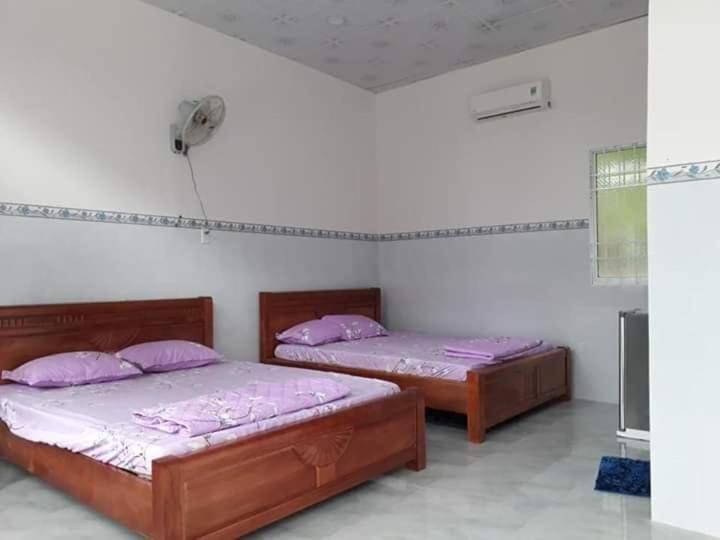 Nhà Nghỉ NgọC PhuọNg Hon Son Hotel Lai Son Cameră foto