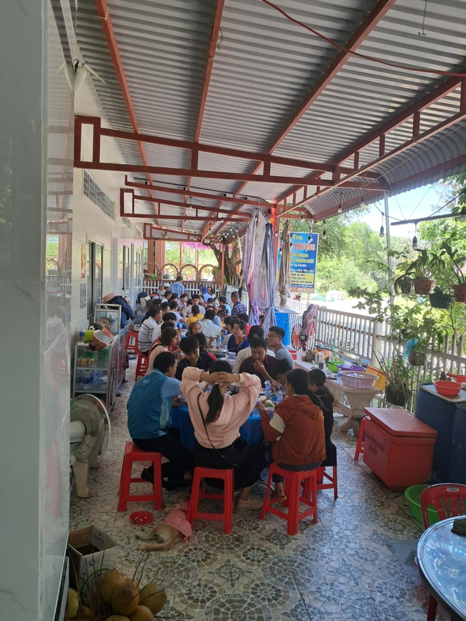 Nhà Nghỉ NgọC PhuọNg Hon Son Hotel Lai Son Exterior foto